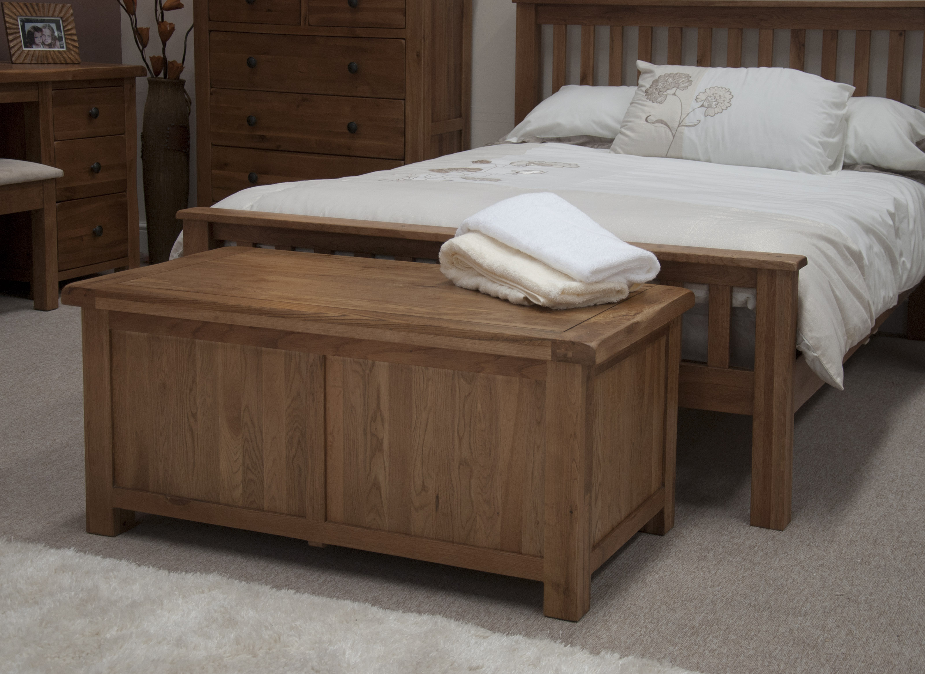 freestanding bedroom furniture set